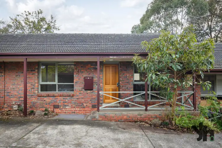 2/94 Mountain View Road, Montmorency VIC 3094
