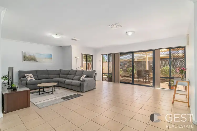 Fifth view of Homely house listing, 15a Shadwell Court, Caversham WA 6055