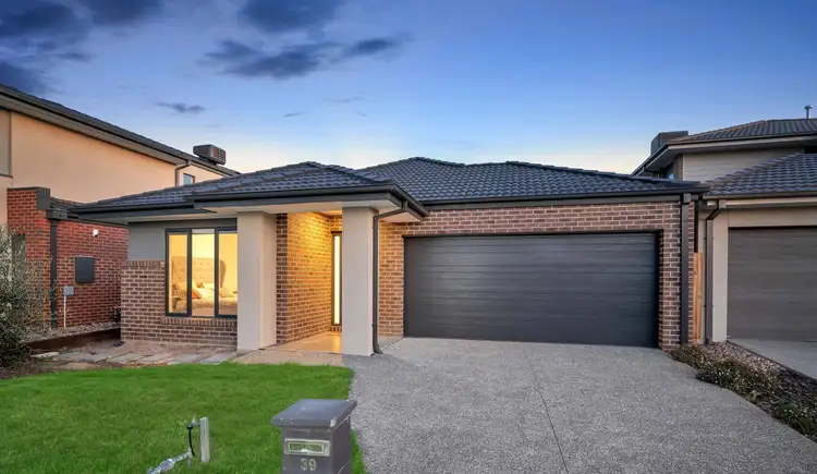 39 Peroomba Drive, Point Cook VIC 3030