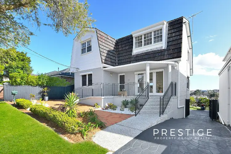 13 Gnarbo Avenue, Carss Park NSW 2221