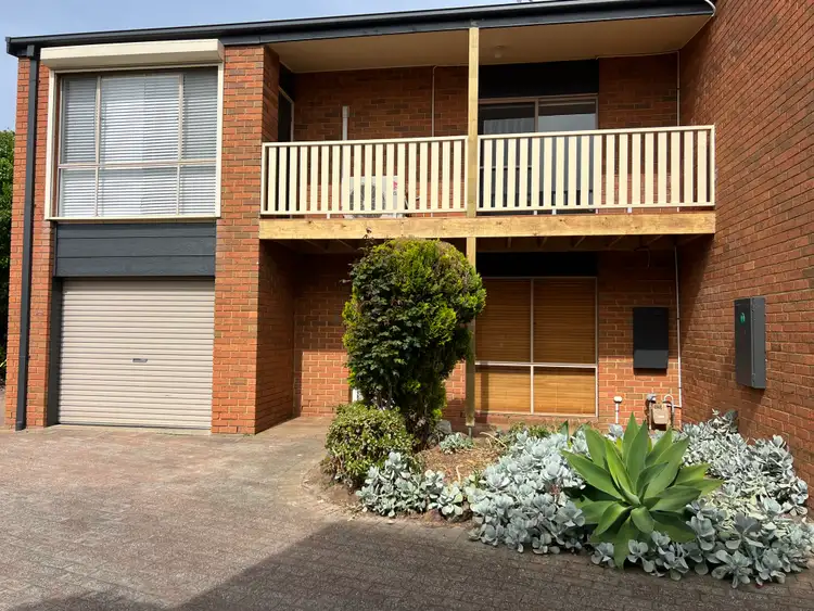 2/92 Strachans Road, Mornington VIC 3931