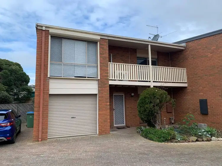2/92 Strachans Road, Mornington VIC 3931