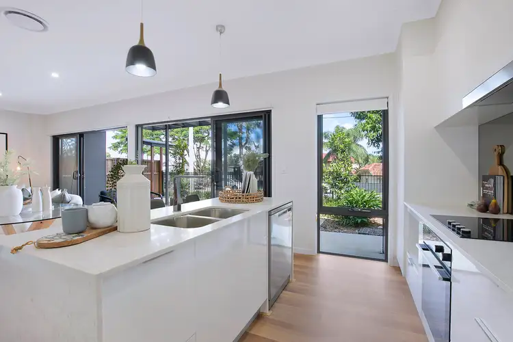 Sixth view of Homely townhouse listing, 2/3-7 Bartlett Street, Morningside QLD 4170