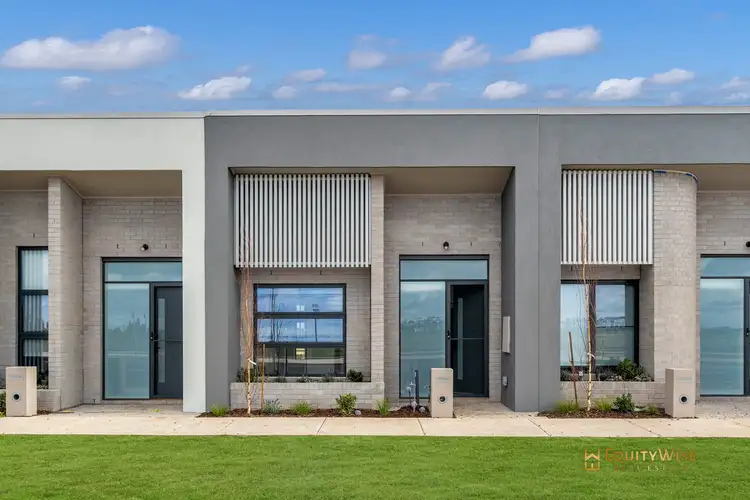 11 Cosmopolitan Drive, Wyndham Vale VIC 3024