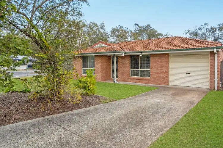 2 Sandy Creek Avenue