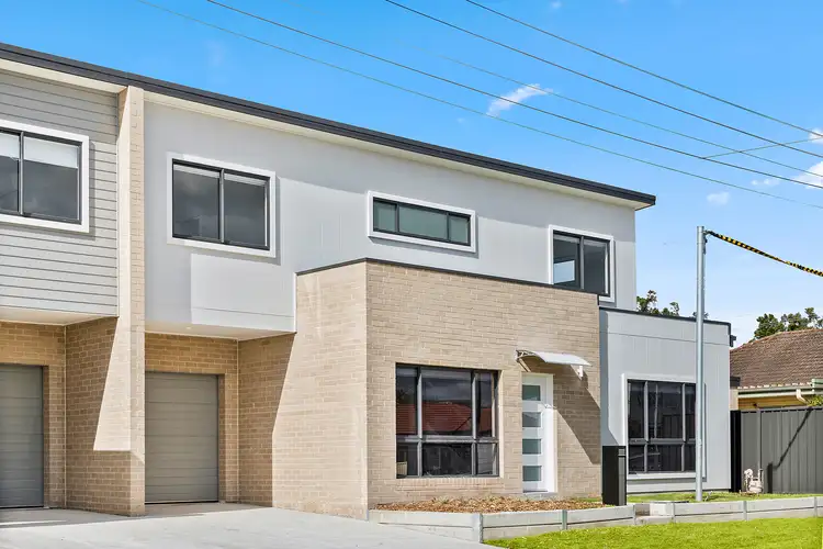 1 Wooroo Street, Albion Park Rail NSW 2527