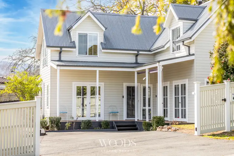 2 Bradshaw Drive, Healesville VIC 3777