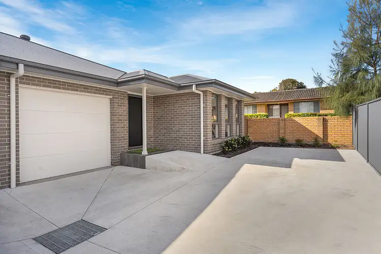 2/221a Maitland Street, Kurri Kurri NSW 2327