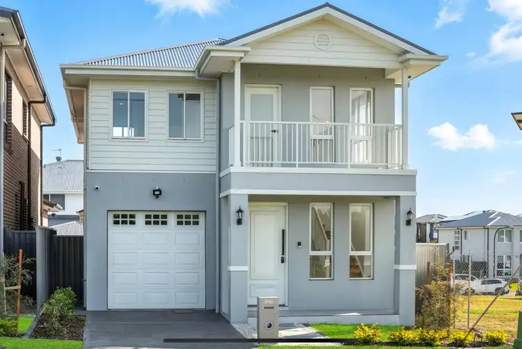 200 Crown Street (Grantham Farm)