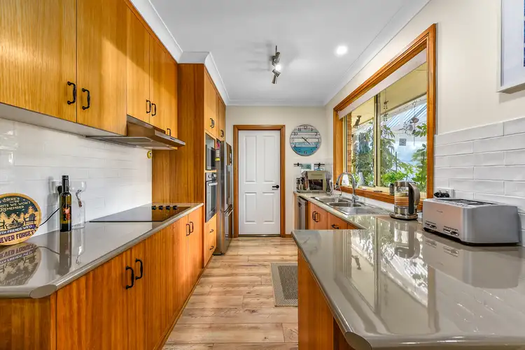 Second view of Homely house listing, 5 Wentworth Court, Mount Gambier SA 5290