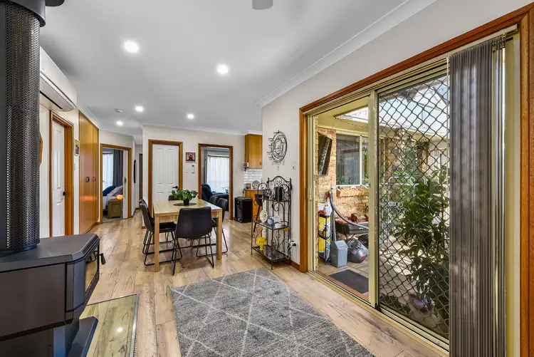 Fourth view of Homely house listing, 5 Wentworth Court, Mount Gambier SA 5290