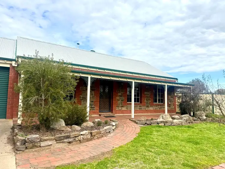 Main view of Homely townhouse listing, 2/1 Shadforth Street, Benalla VIC 3672