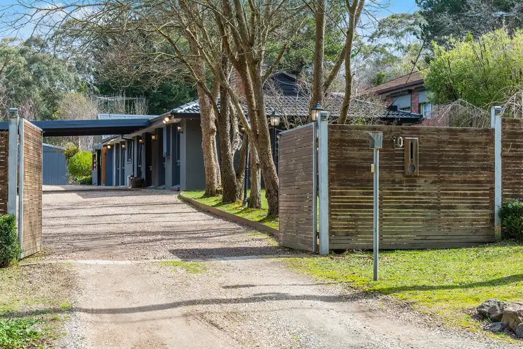 10 Hotham Avenue, Mount Macedon VIC 3441