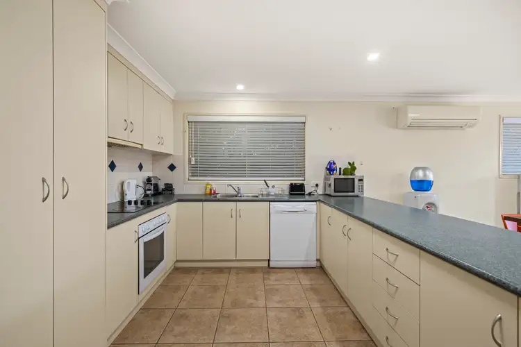 Fifth view of Homely unit listing, 2/402 Alderley Street, Kearneys Spring QLD 4350