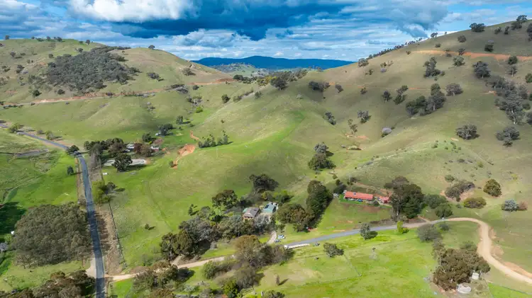 5 Yonson Road, Bethanga VIC 3691