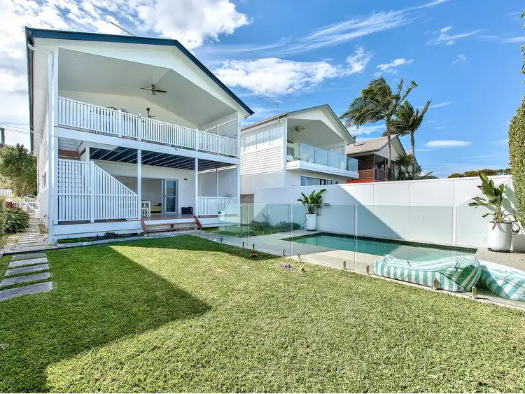 31 Raceview Avenue, Hendra QLD 4011