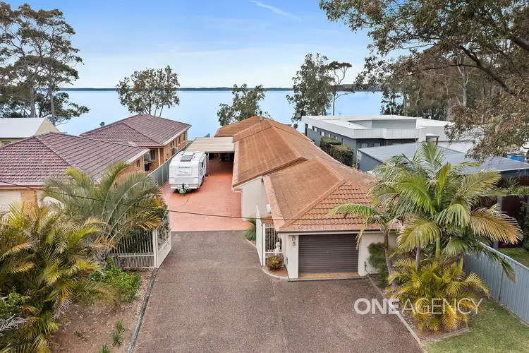 8 Loralyn Avenue, St Georges Basin NSW 2540