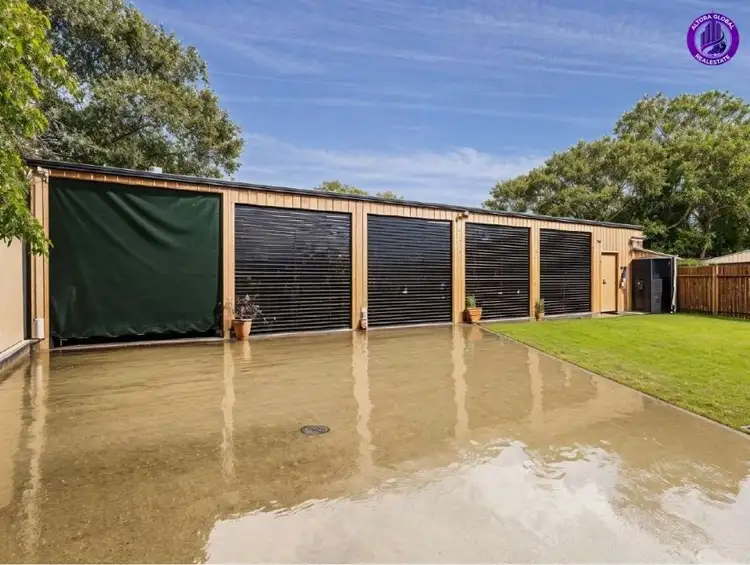15 Sandpiper Street, Beachmere QLD 4510