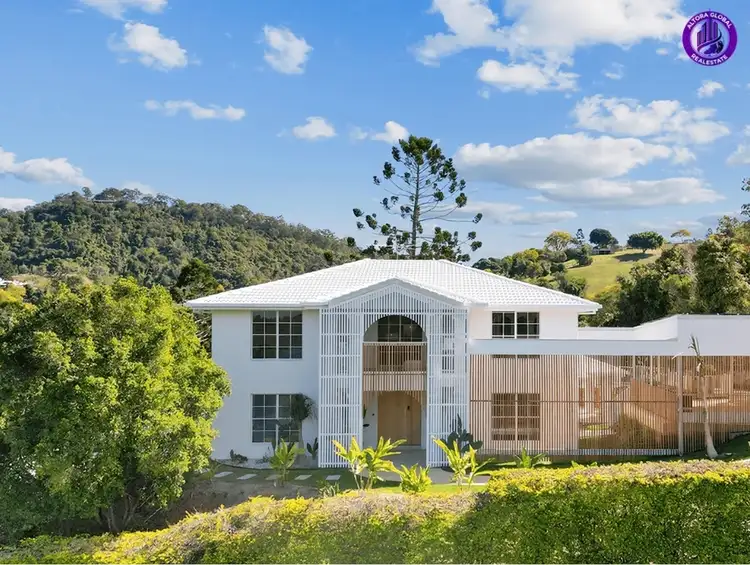 6 Corniche Place, Brookfield QLD 4069