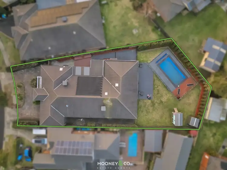 6 Waterville Vista, Cranbourne VIC 3977