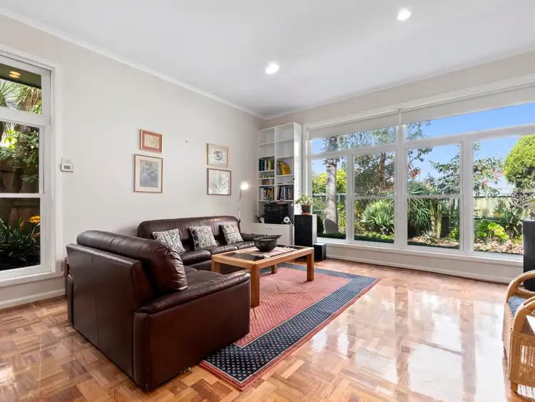 42 Southern Road, Heidelberg Heights VIC 3081
