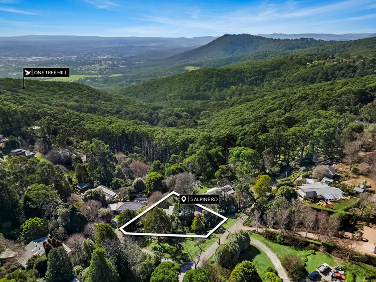 5 Alpine Road, Ferny Creek VIC 3786