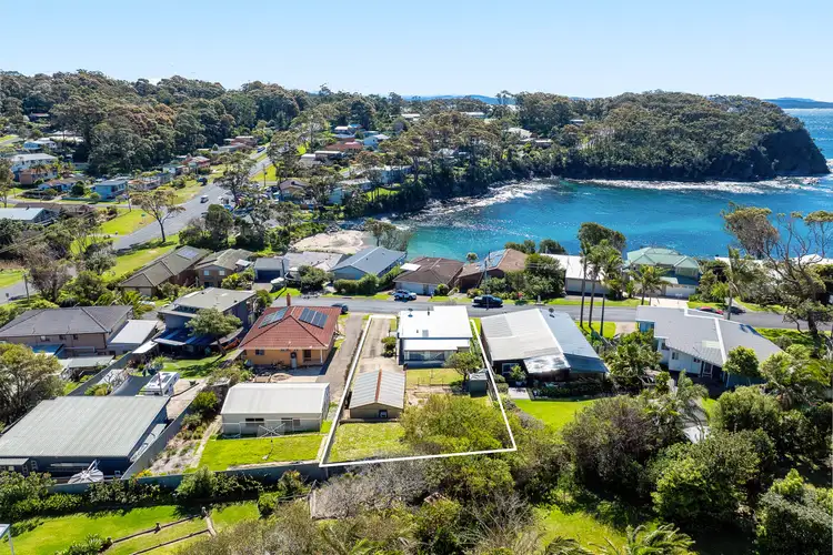 7 Iluka Avenue, Malua Bay NSW 2536