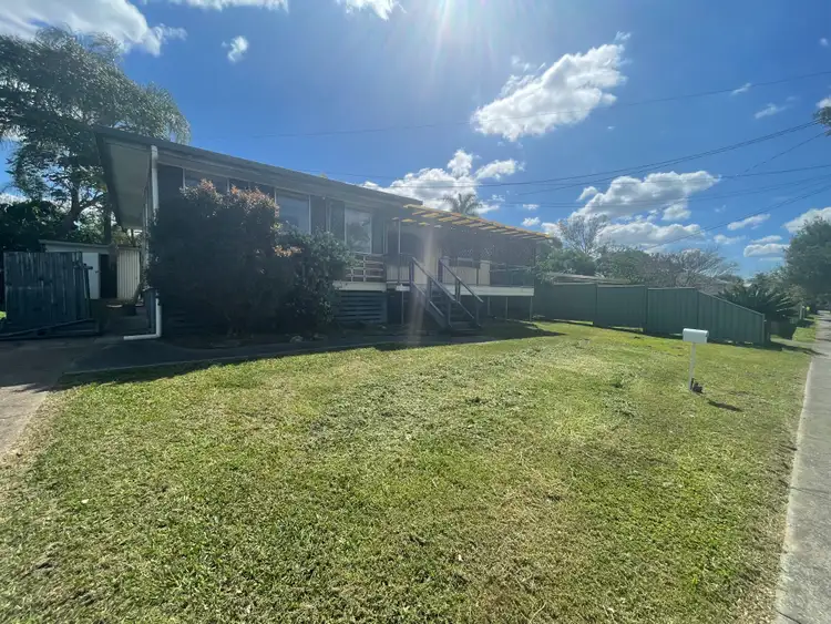 14 Skyline Drive, Kingston QLD 4114
