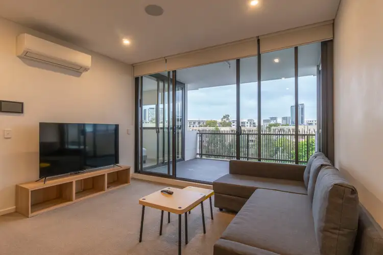 H10132/19 Amalfi Drive, Wentworth Point NSW 2127
