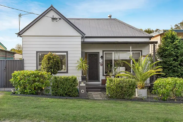 37 Fifth Street, Weston NSW 2326