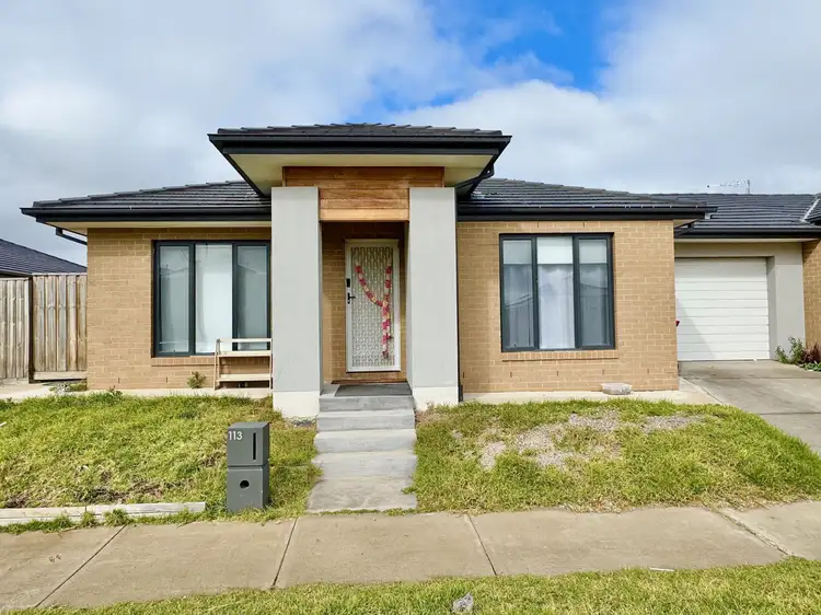 113 Holyoake Parade, Manor Lakes VIC 3024