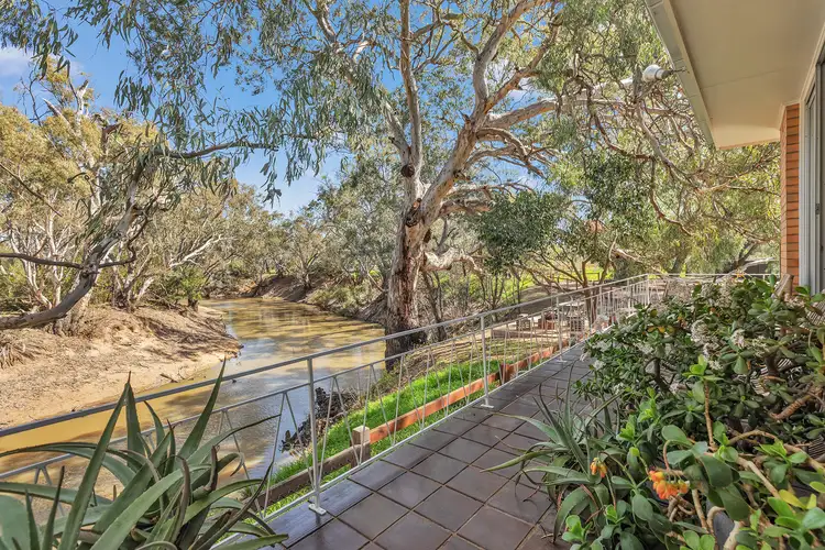 64 Simmie Street, Echuca VIC 3564