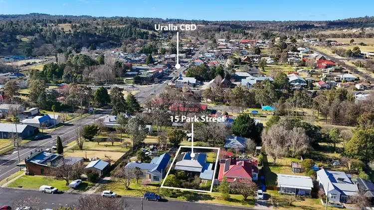 15 Park Street, Uralla NSW 2358