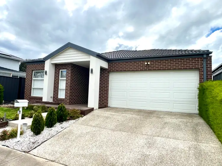 Main view of Homely house listing, 11 Streamside Drive, Craigieburn VIC 3064