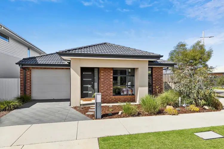 9 Currumbin Street, Armstrong Creek VIC 3217
