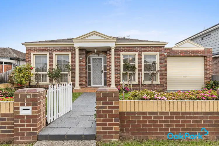 1/21 Gregory Street, Oak Park VIC 3046
