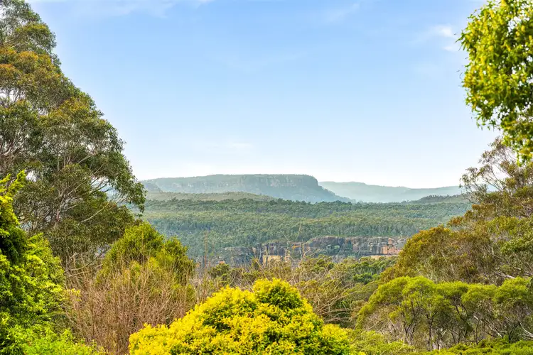 11 Garland Road, Bundanoon NSW 2578