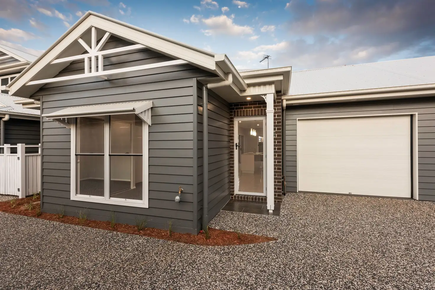 Main view of Homely unit listing, 2/47 Gostwyck Street, Newtown QLD 4350