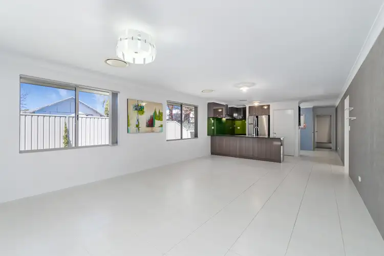 42a Kidman Avenue, South Guildford WA 6055