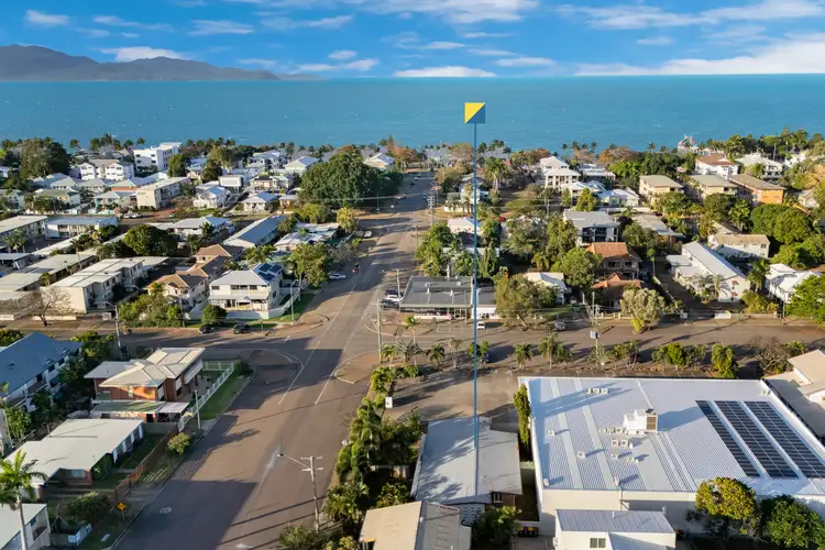 39 Landsborough Street