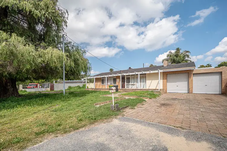 9 Ward Crescent, Kelmscott WA 6111