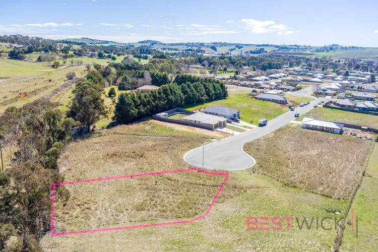 25 Starr Place, Blayney NSW 2799