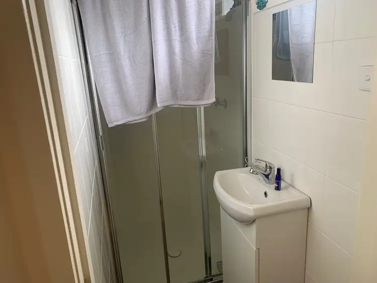 Sixth view of Homely house listing, 11 Swindon Court, Lalor VIC 3075