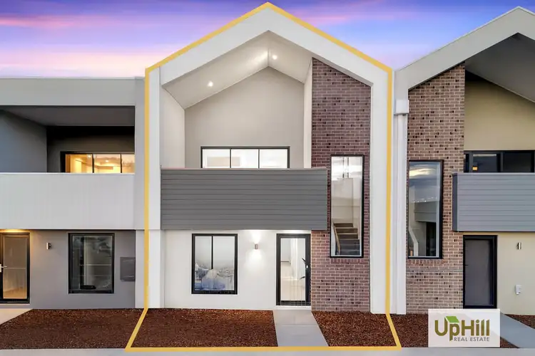6 Locanda Walk, Clyde North VIC 3978