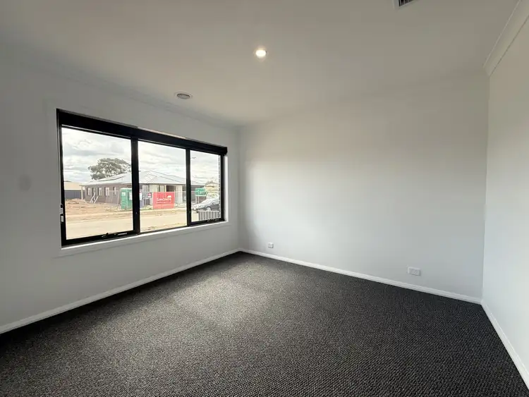 Fifth view of Homely house listing, 10 Croft Court, Benalla VIC 3672