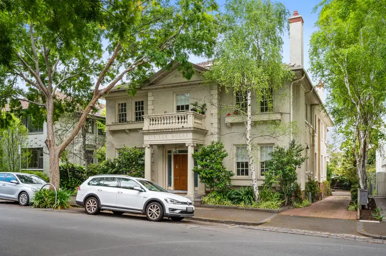 8/100 George Street, East Melbourne VIC 3002