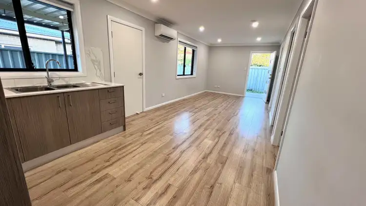 Fifth view of Homely semi-detached listing, 4A Caulfield Crescent, St Johns Park NSW 2176