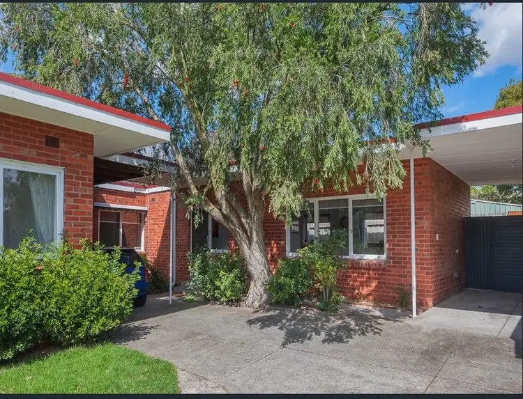 28 Donna Buang Street