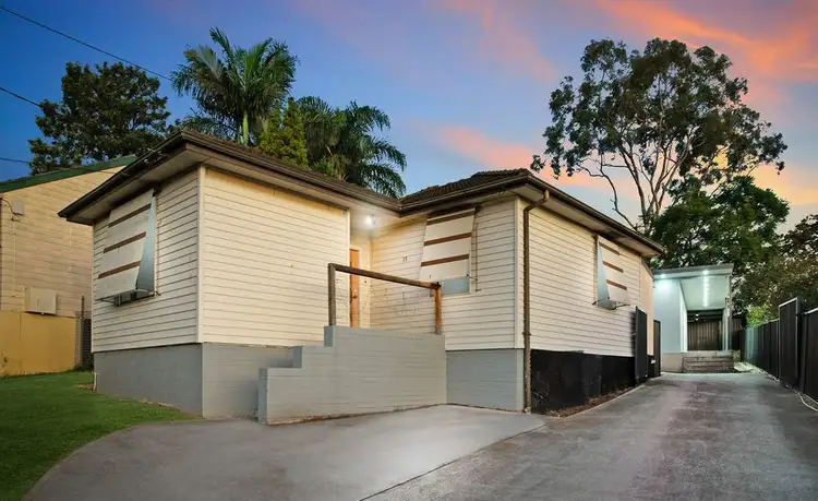 15 Dawn Drive, Seven Hills NSW 2147