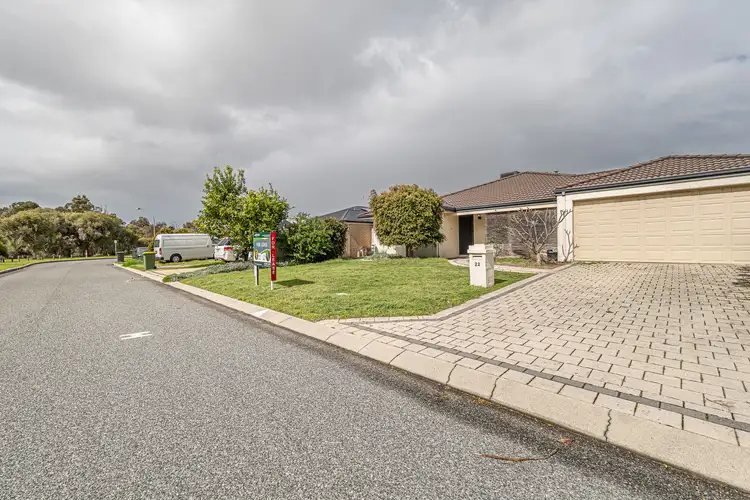 22 Mary Mackillop Glen